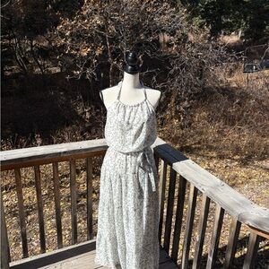 Lulu's halter Floral Dress - White and Gray/Blue, Fully lined